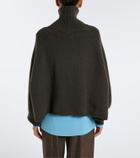 Lisa Yang Cathie cashmere turtleneck sweater