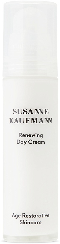 Photo: Susanne Kaufmann Renewing Day Cream, 50 mL
