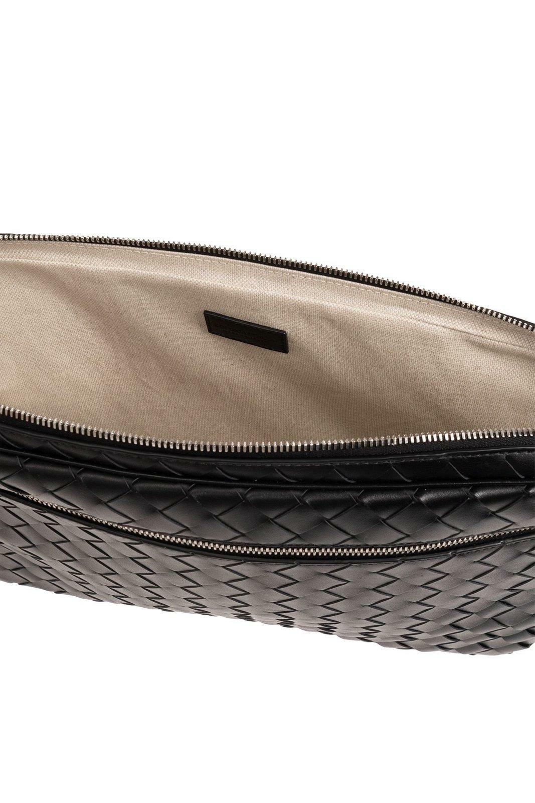 ショルダーバッグ BOTTEGA VENETA INTRECCIATO LAPTOP CASE BAG Bottega Veneta Intrecciato Zippered Laptop Case Bag