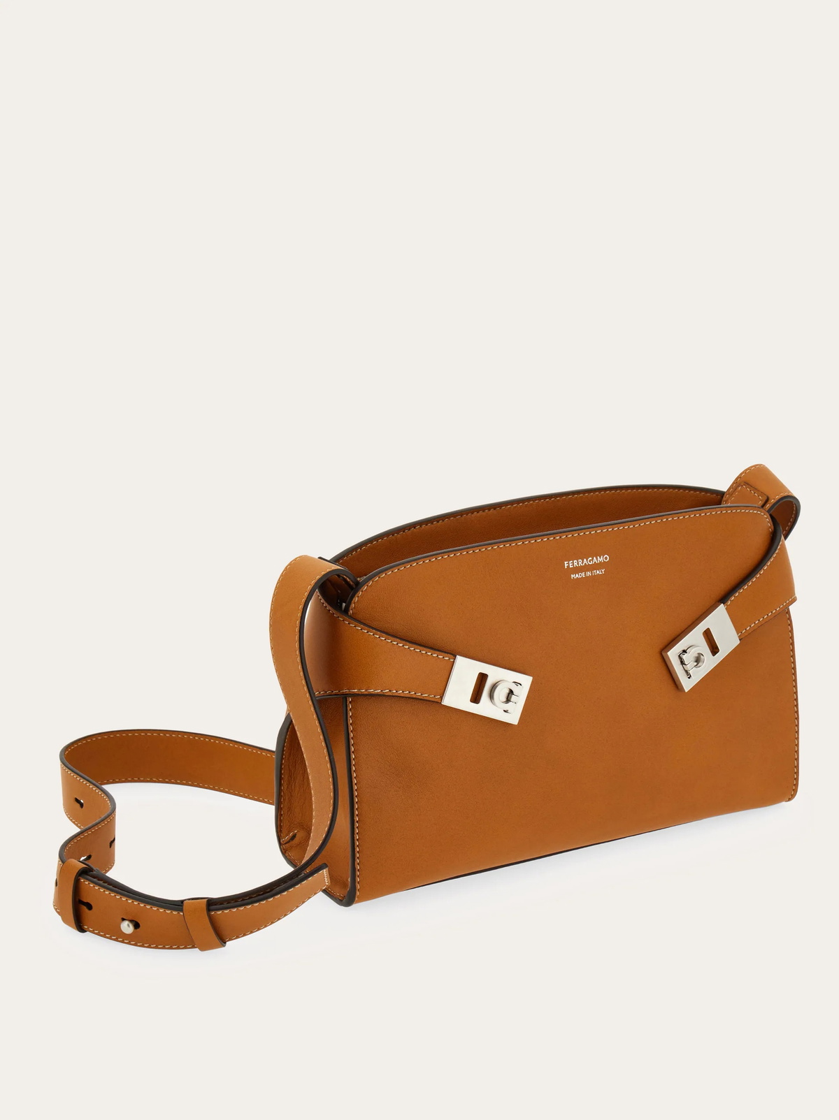 Ferragamo Mens Hug messenger (S) in Brown