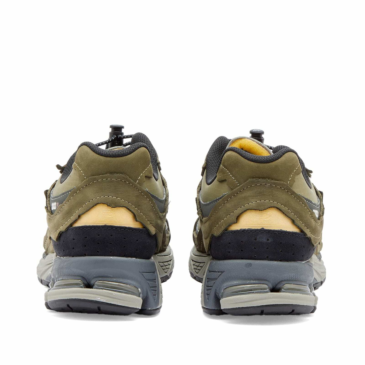 New Balance M2002RDN Sneakers in Dark Moss New Balance