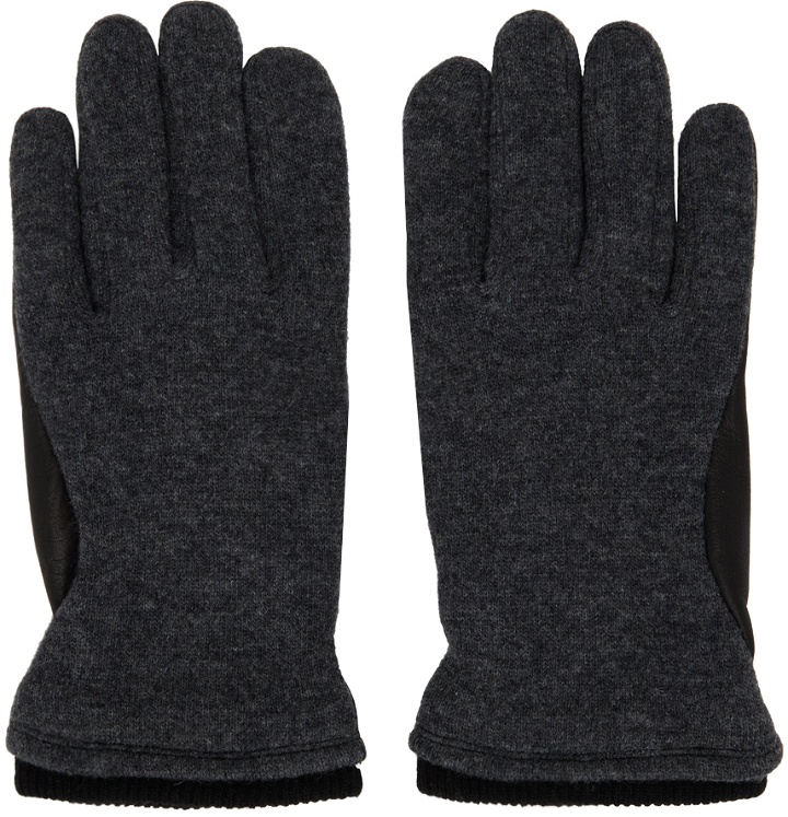 Photo: Norse Projects Gray Hestra Edition Svante Gloves