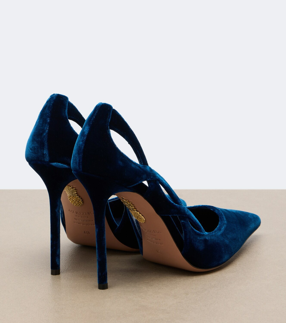 Aquazzura Contour velvet pumps