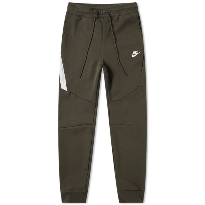 Photo: Nike Tech Fleece Jogger