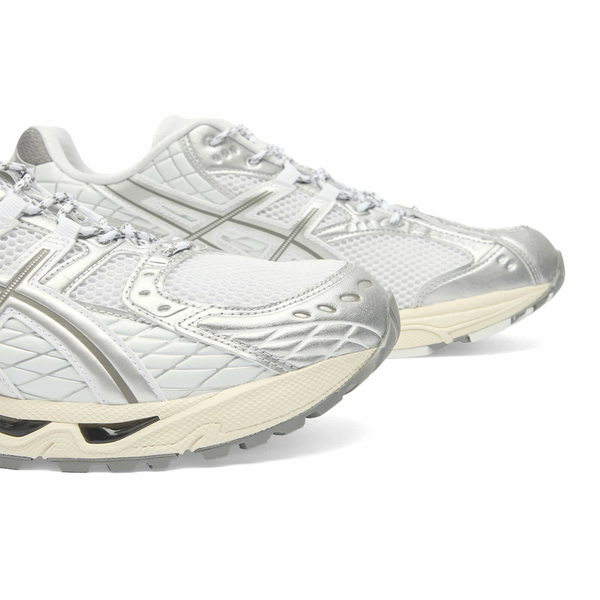 Asics Gel-Nimbus 10.1 Sneakers in White/Airy Blue