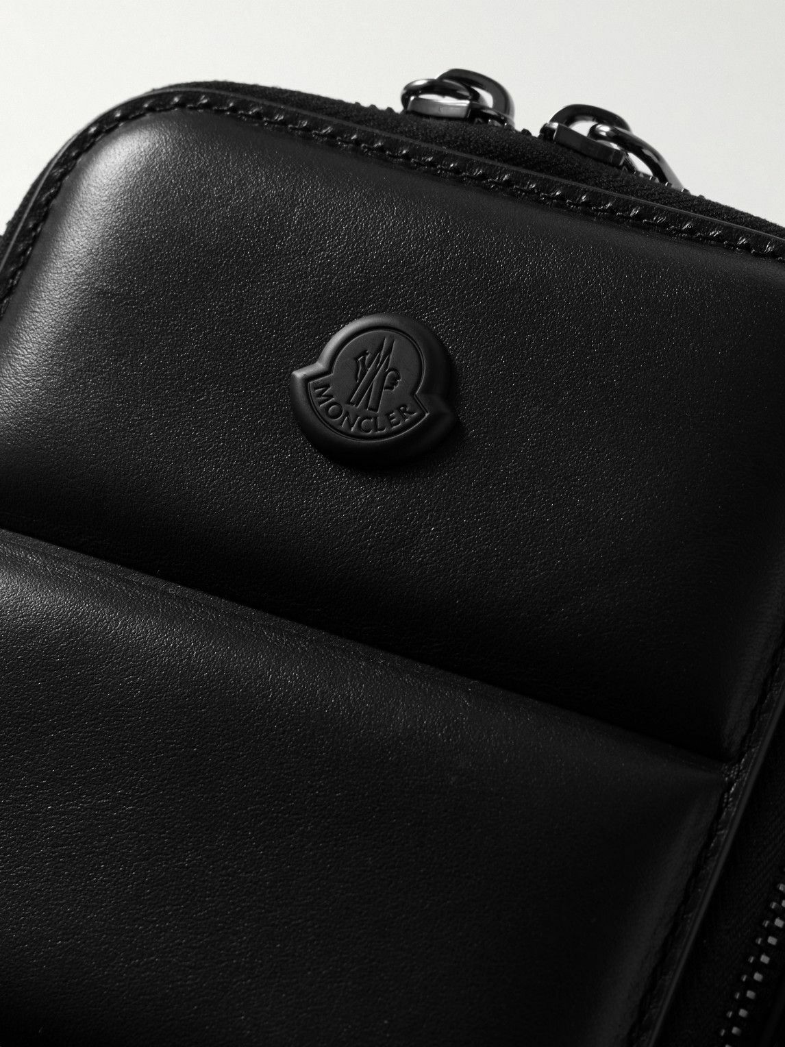 MONCLER レザー バッグ Moncler - Logo-Appliquéd Quilted Leather Messenger Bag Moncler