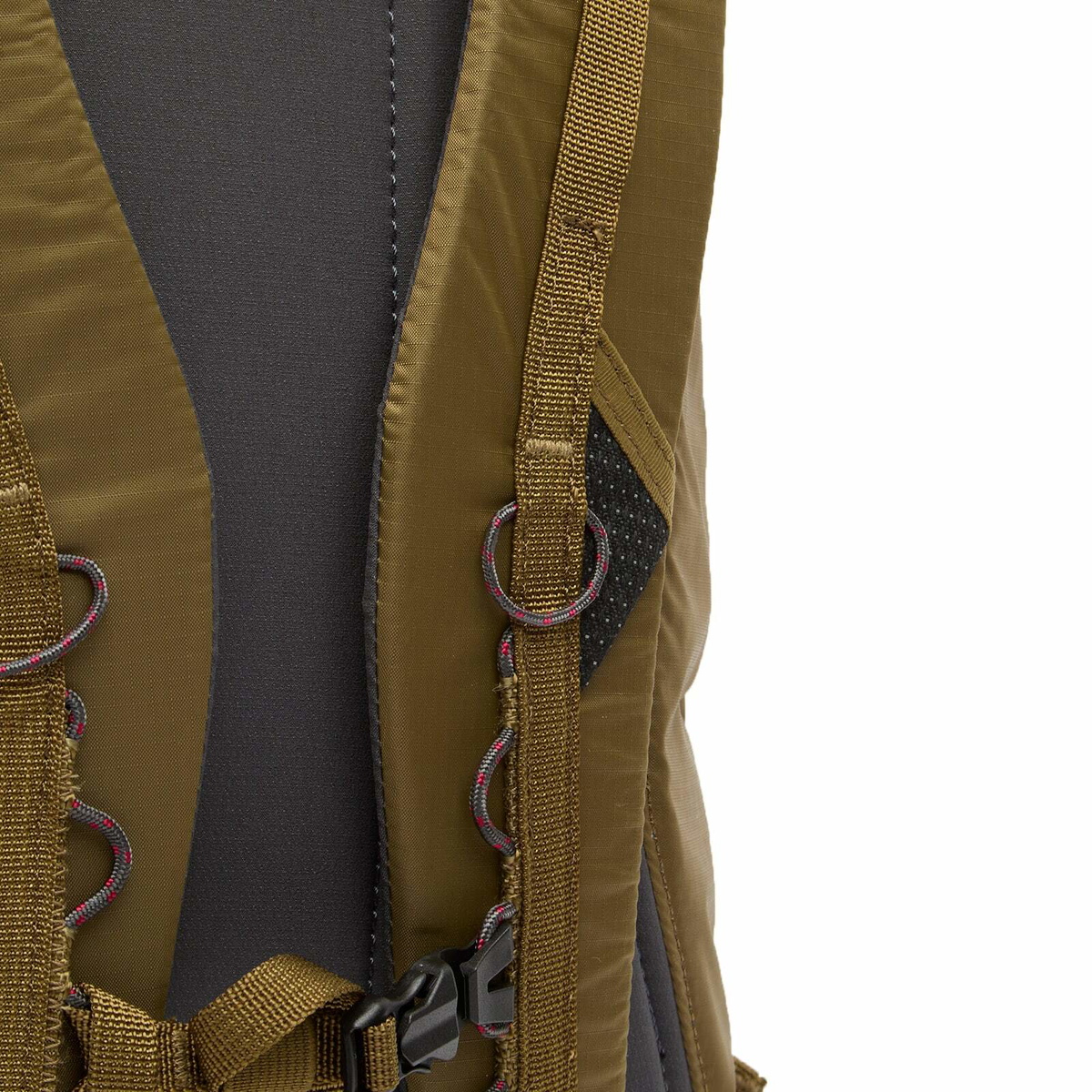 Klättermusen Gjalp Backpack 18L in Olive 