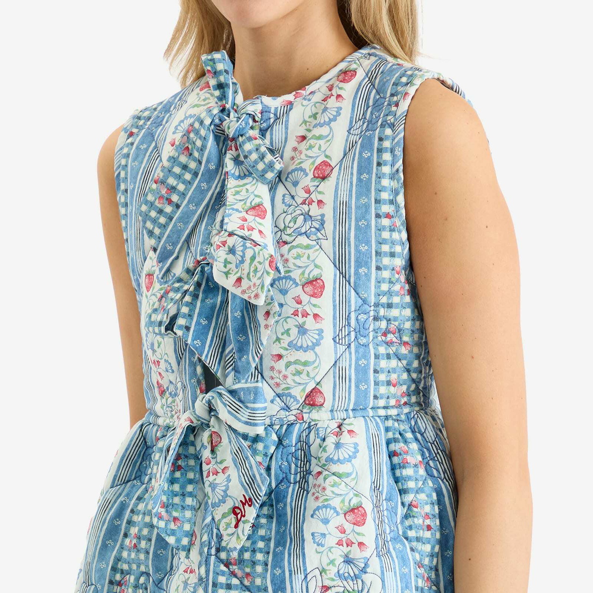 Damson Madder Women's Catrin Reversible Floral Gilet in Blue