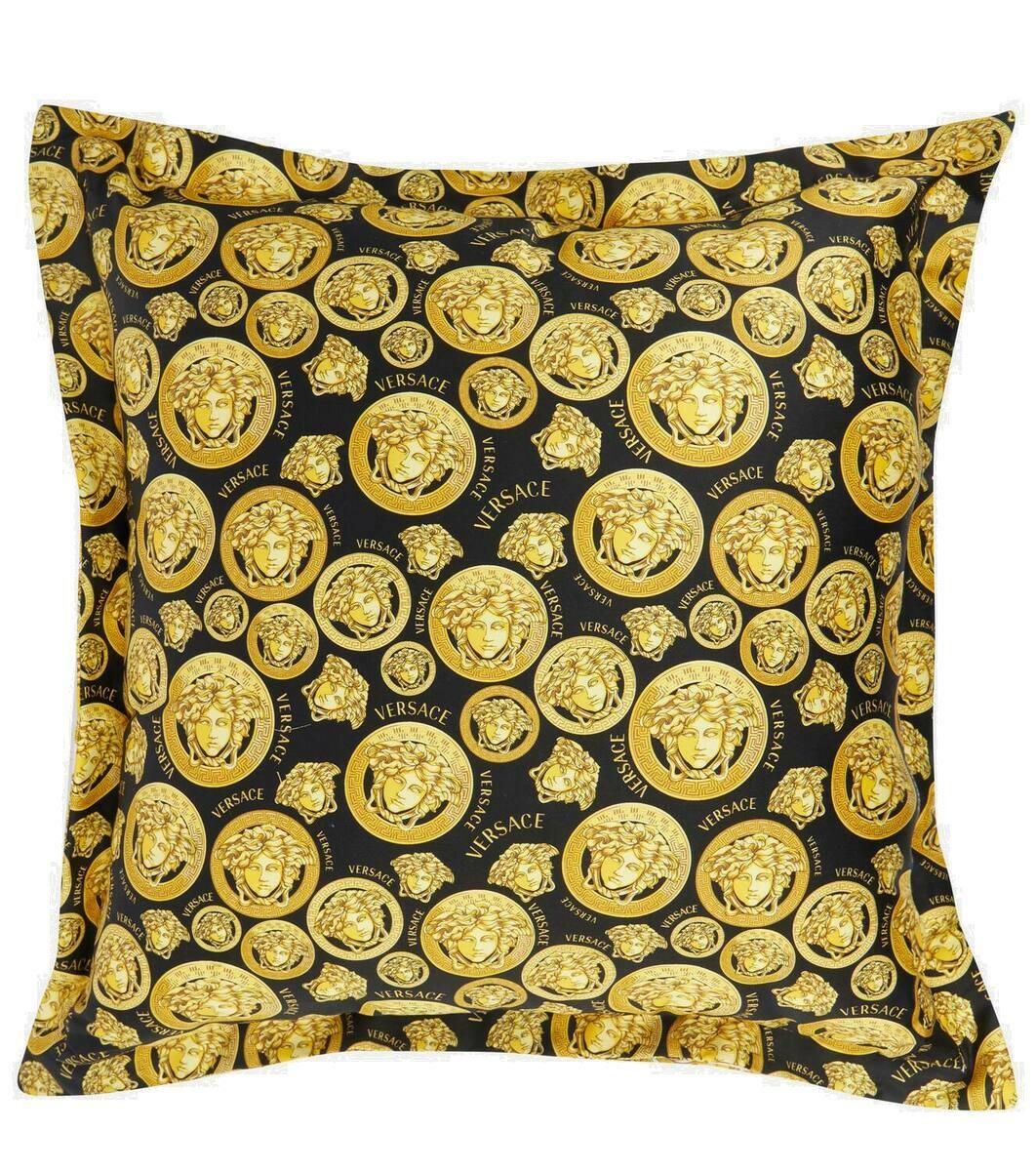 Photo: Versace Home Medusa Amplified cotton cushion