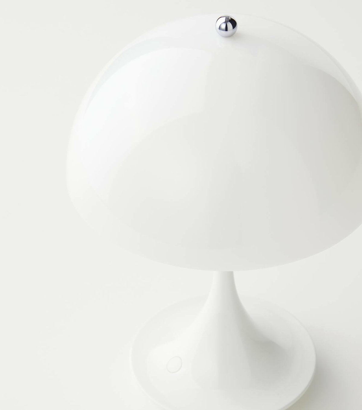 Louis Poulsen Panthella 160 portable lamp by Verner Panton