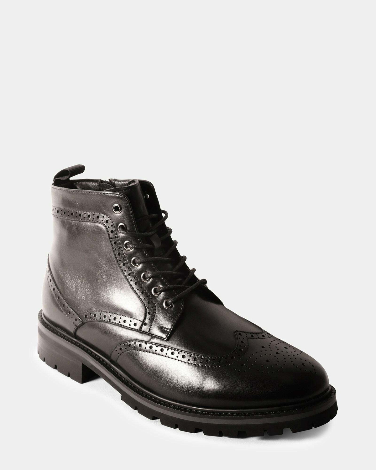 Steve Madden Santos Boots in Black
