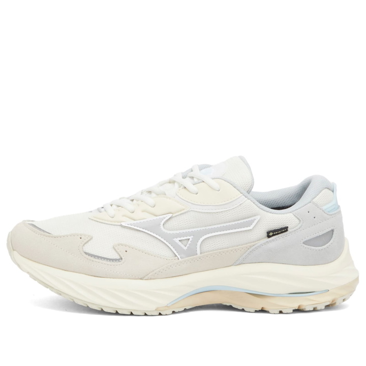 Photo: Mizuno x BSTN Wave Rider WAVE RIDER β Gore-tex Sneaker in Snow White/Summer Sand/Harbor Mist