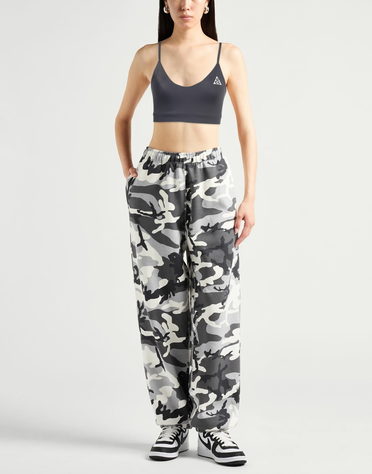 Nike Acg Acg Womens Top Dark in Purple