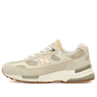 New Balance U992720 Made in USA Sneaker in Olivine