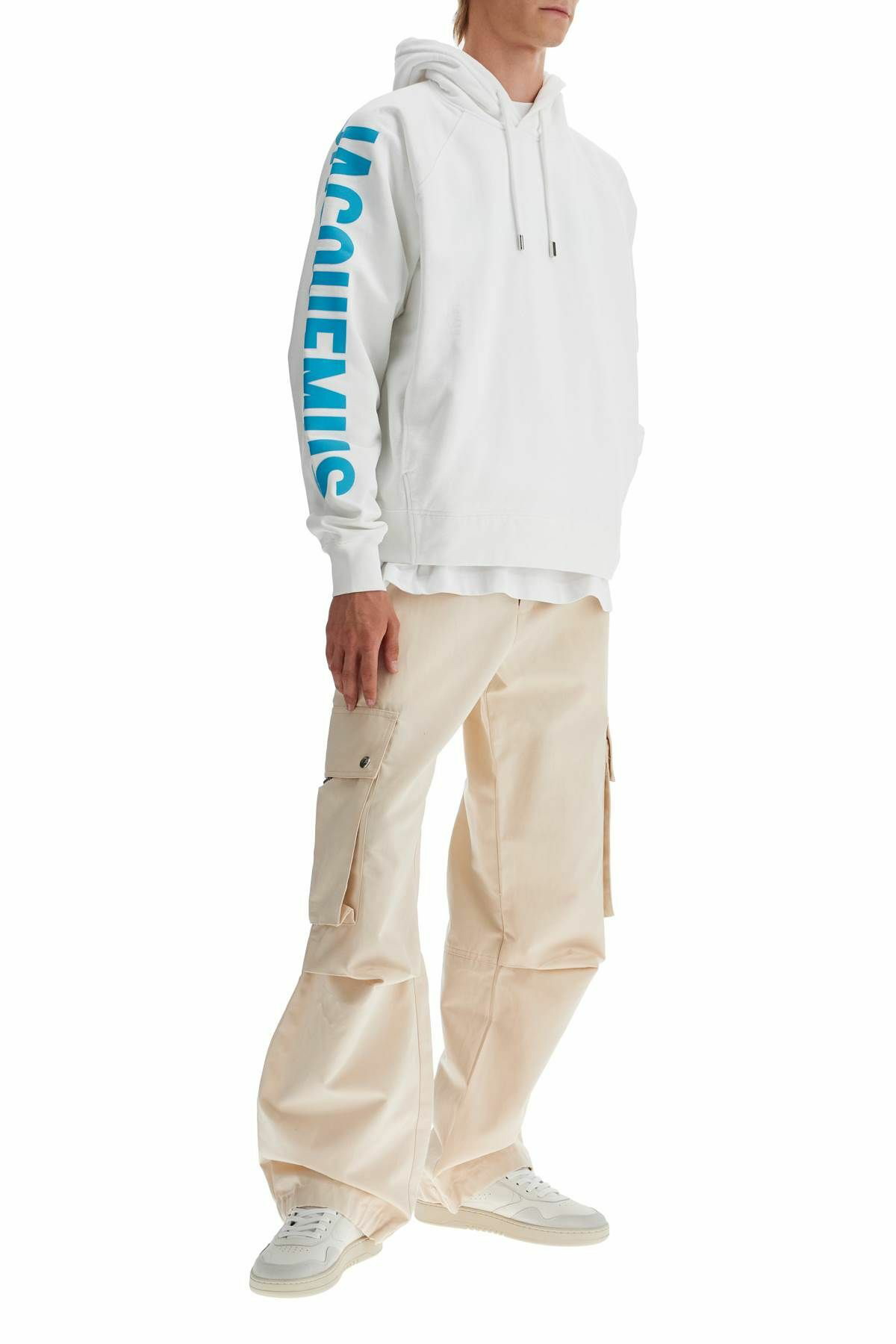 JACQUEMUS｜HOOD/ZIP-UP (LE HOODIE TYPO (245JS234 2341 99 JACQUEMUS le hoodie typo hoodie White Jacquemus
