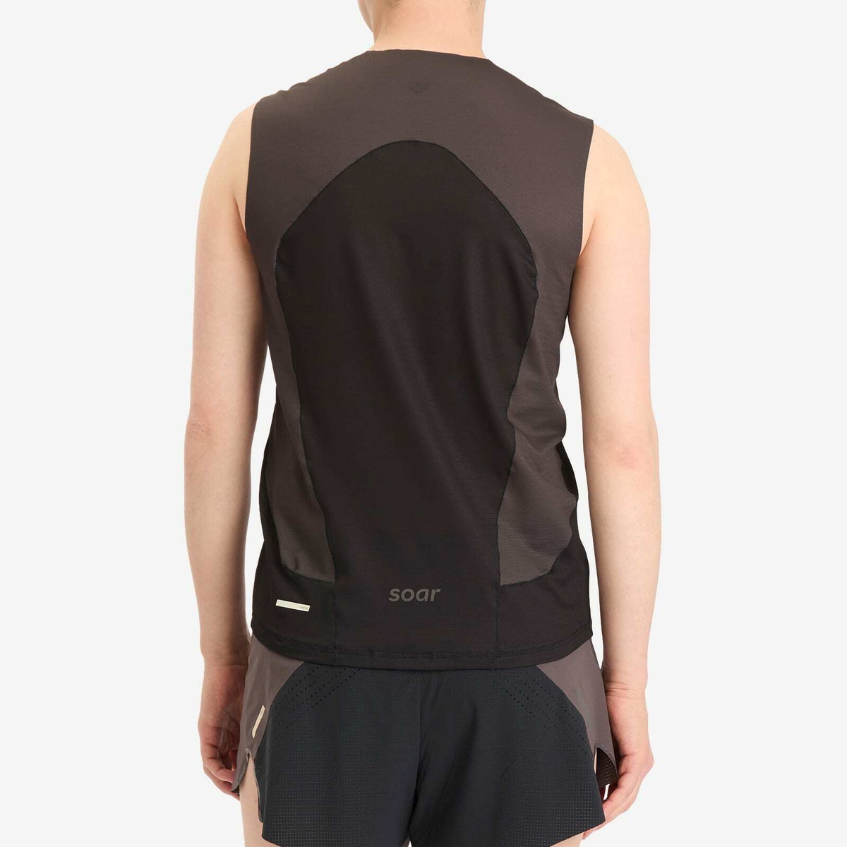 SOAR Men's Singlet in Black/Grey Soar Running