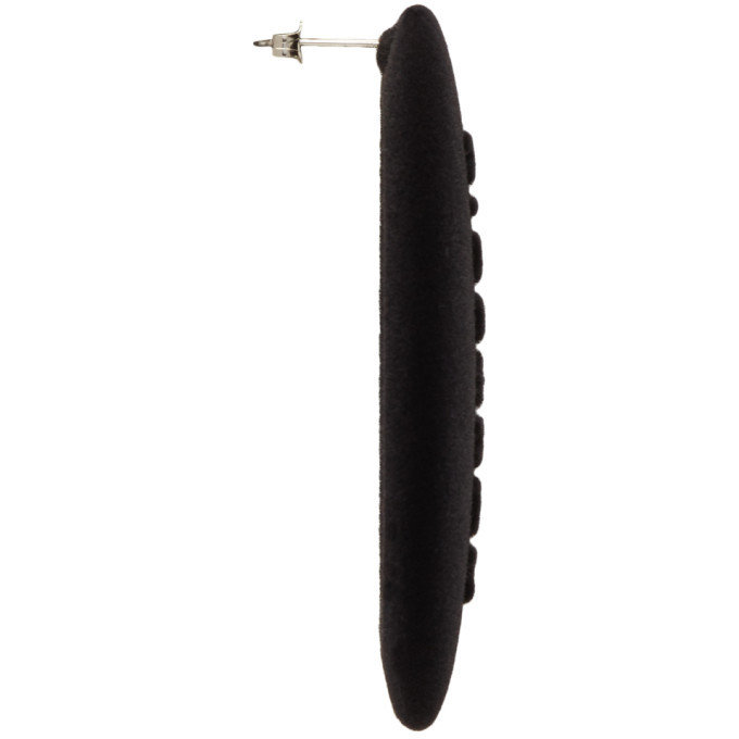 Ribeyron Black Single Oval Felt Earring