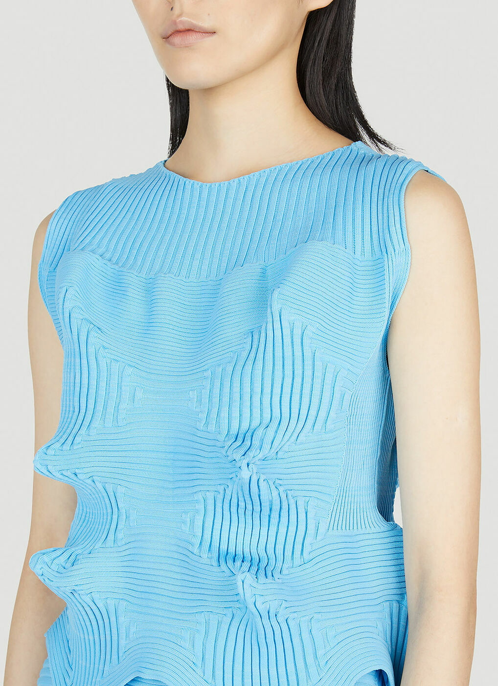 Issey Miyake - Linkage Top in Blue