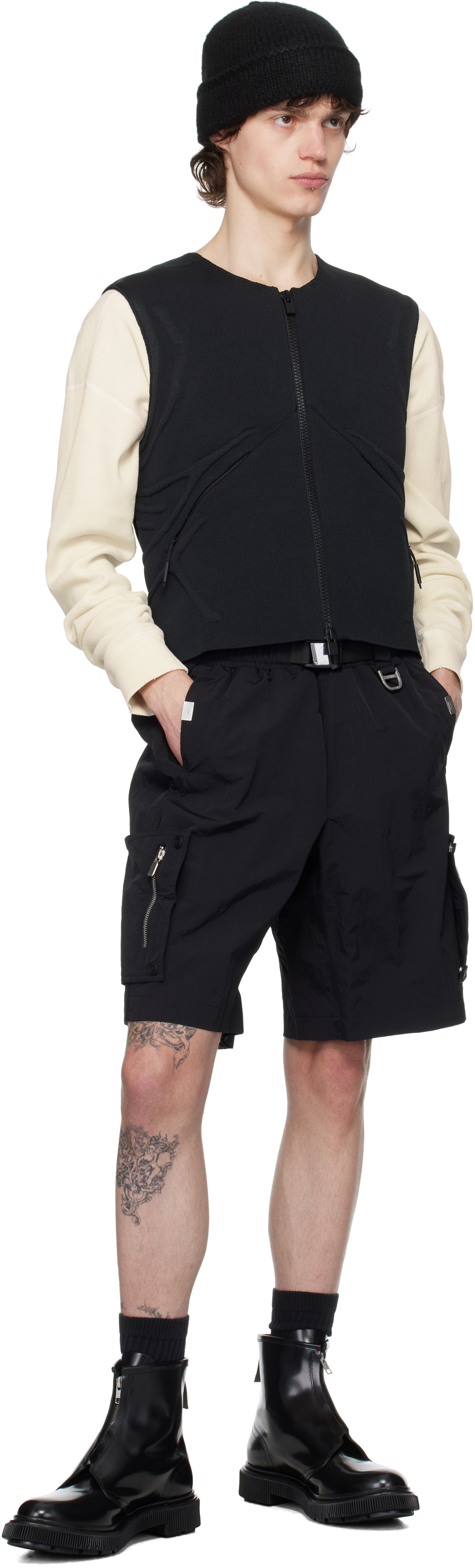 C2H4 Black Side Pockets Shorts