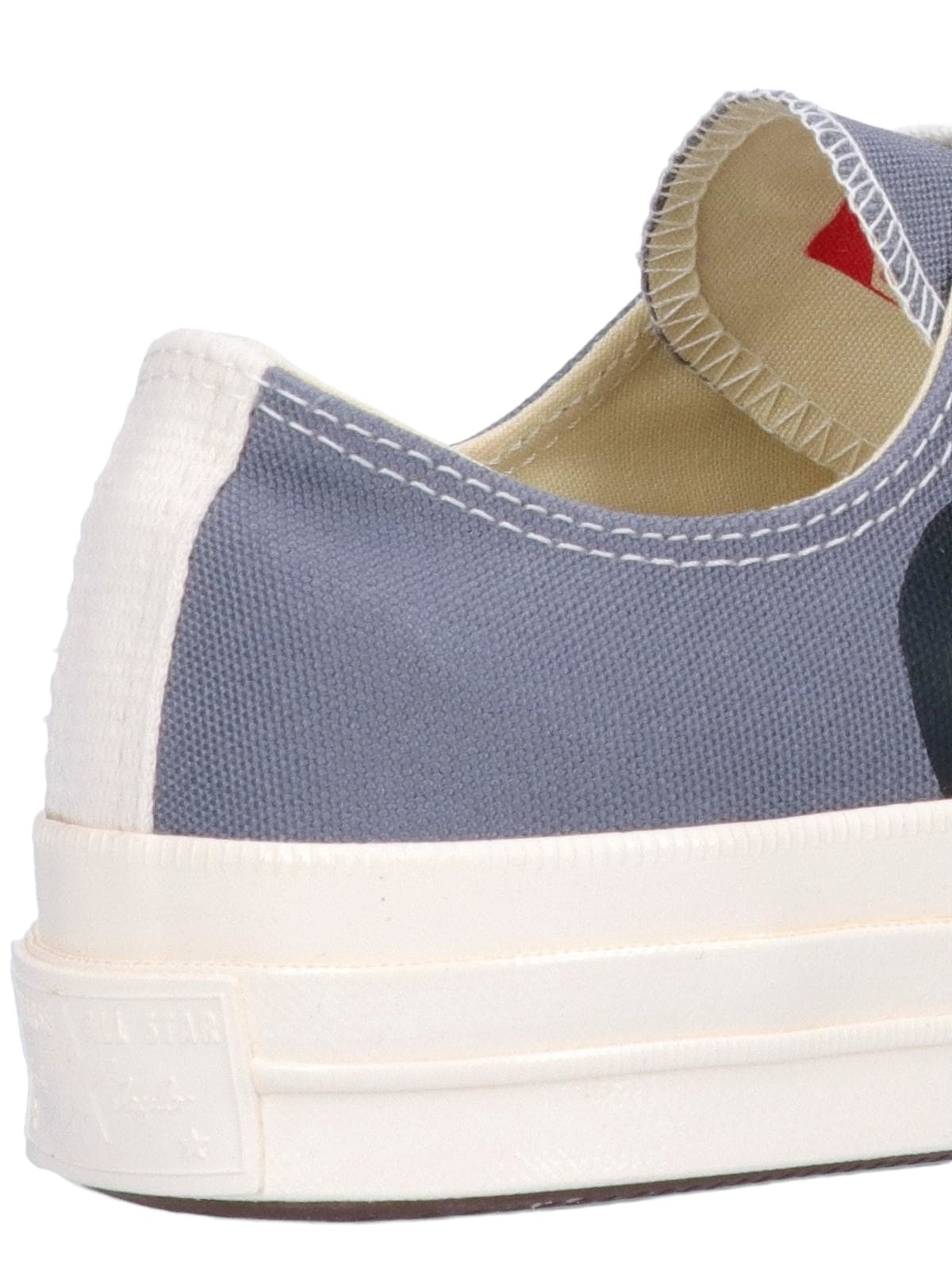 Comme des Garçons Play Low Top chuck Taylor Sneakers