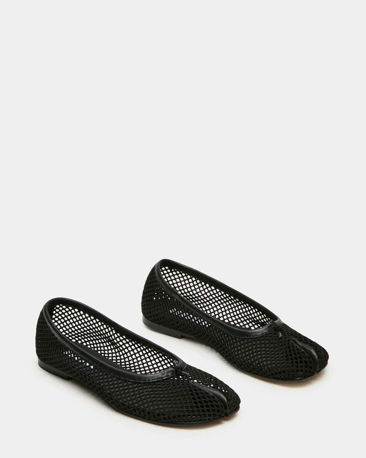 Steve Madden Calico-M Flats in Black