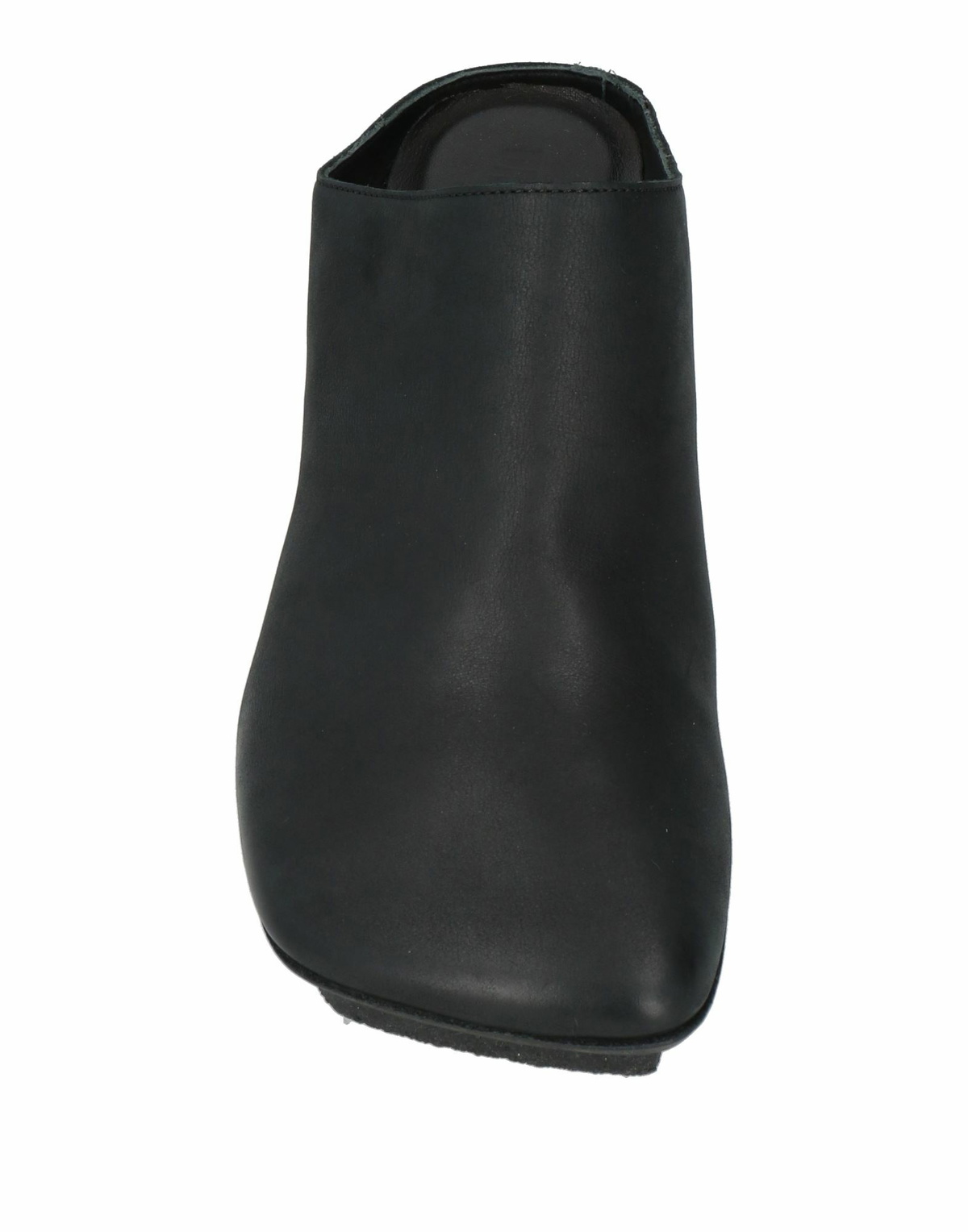 Uma Wang Womens Mules & Clogs in Black