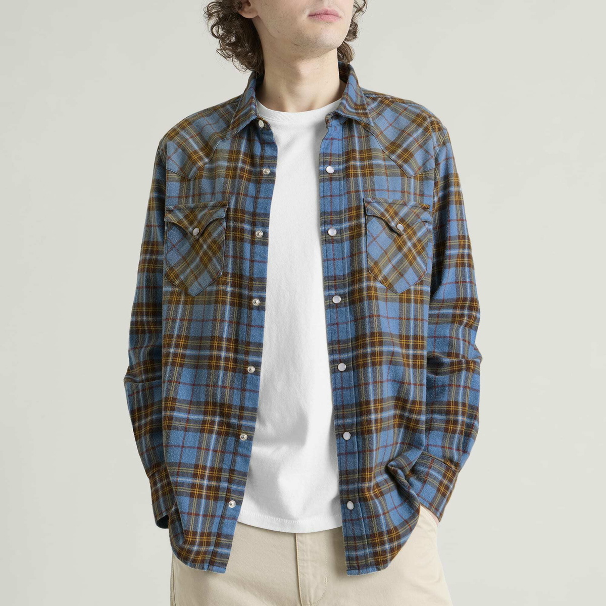 Carter Young Men's Washed Flannel Western Shirt in Cornflower Plaid