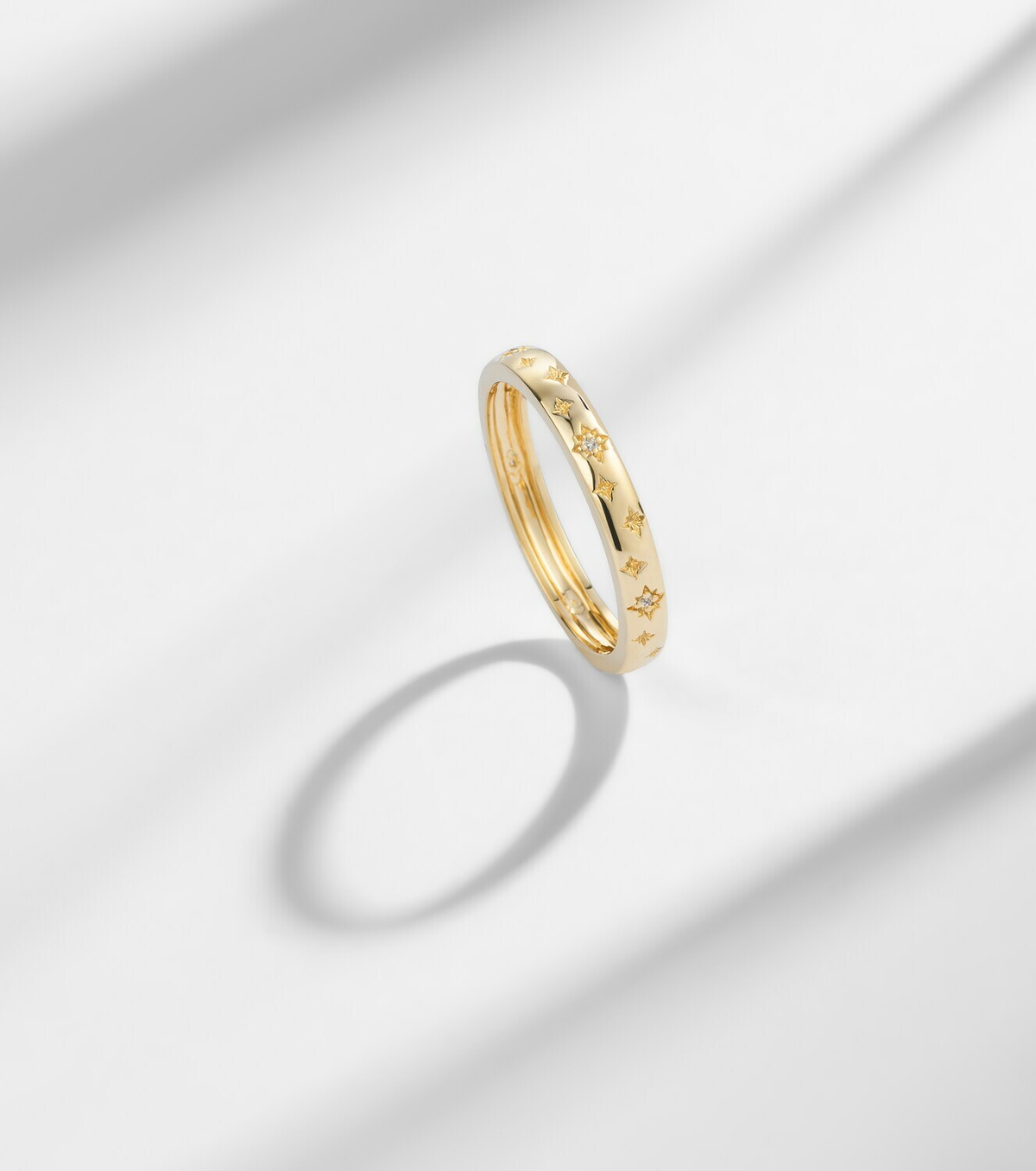 Stone and Strand Northern Star 14kt gold ring with diamonds