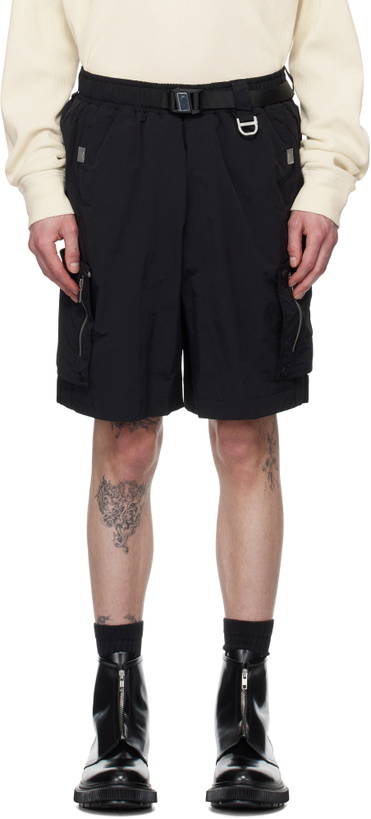 Photo: C2H4 Black Side Pockets Shorts