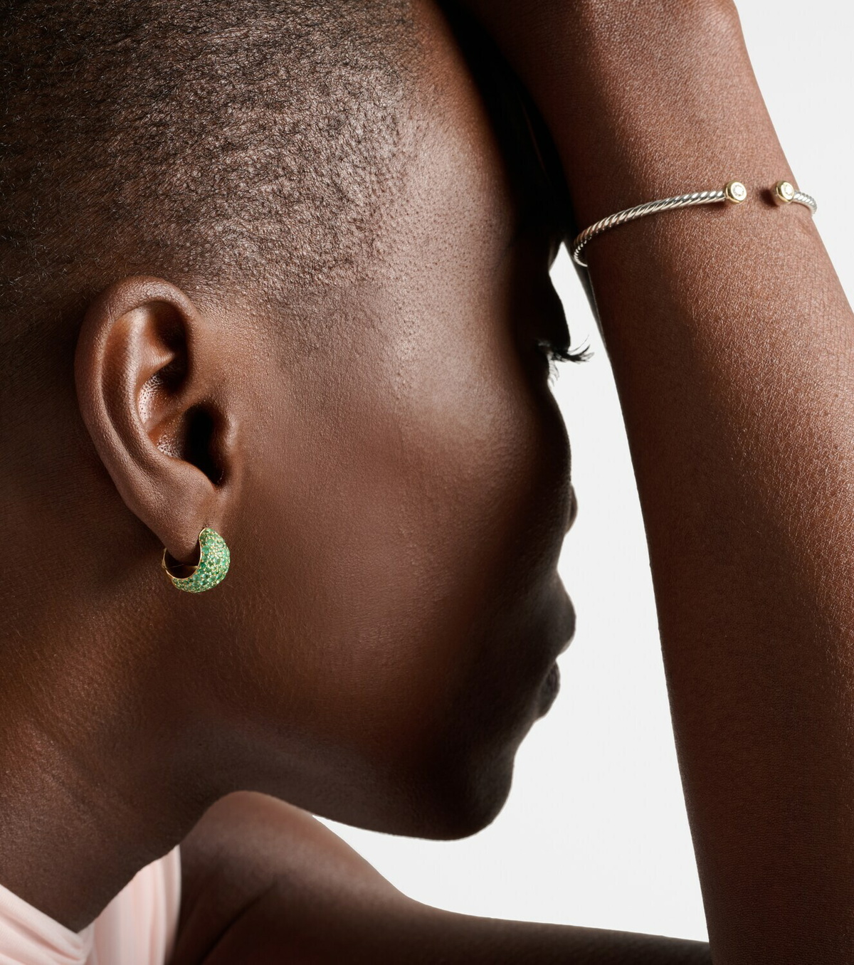 Octavia Elizabeth Icon Poppy 18kt gold hoop earrings with emeralds