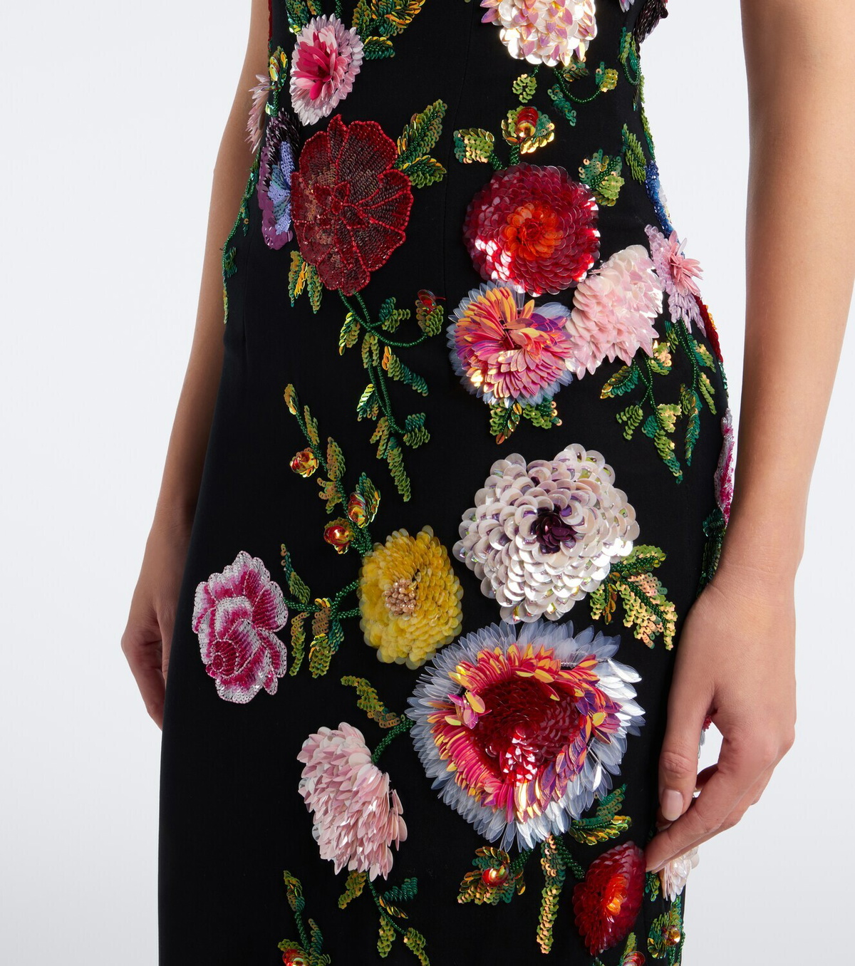 Là Fuori Noir Jardin sequined gown