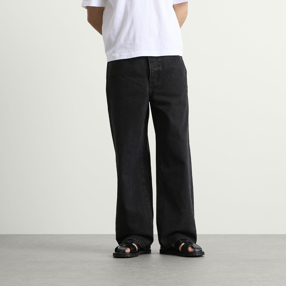 Larriet Men's Walé Wide Leg Jean in Black