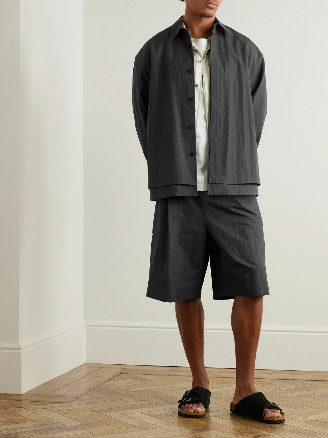 LE 17 SEPTEMBRE - Straight-Leg Pleated Twill Bermuda Shorts - Black