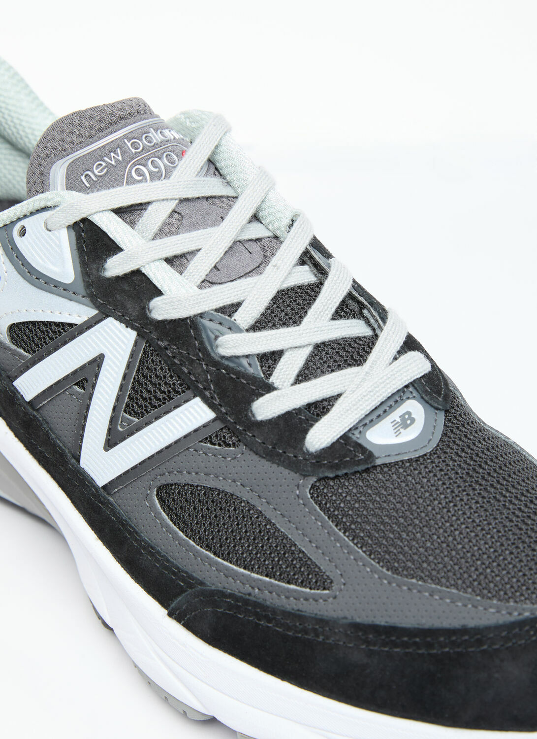 New Balance 990 Sneakers