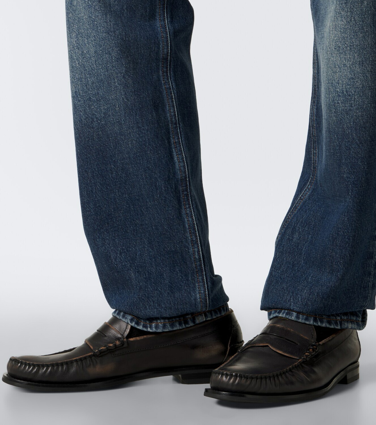 Frame Classic faded straight jeans