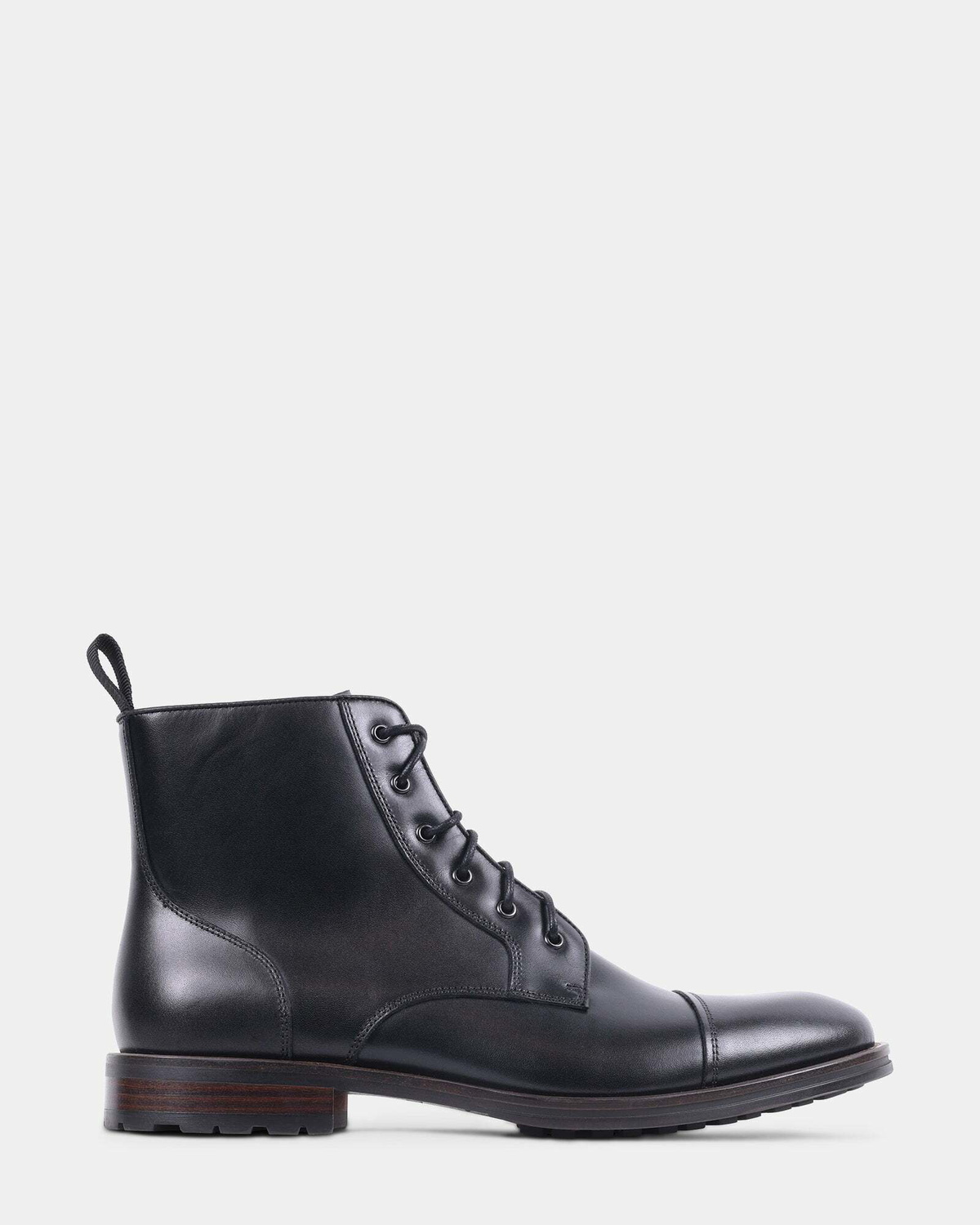 Steve Madden Decanto Boots in Black