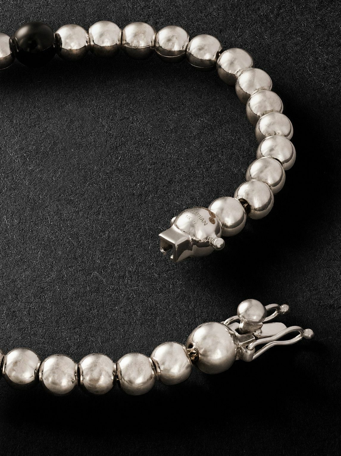 PATTARAPHAN - Tri Anya Baby Cycle 14-Karat White Gold Onyx Bracelet