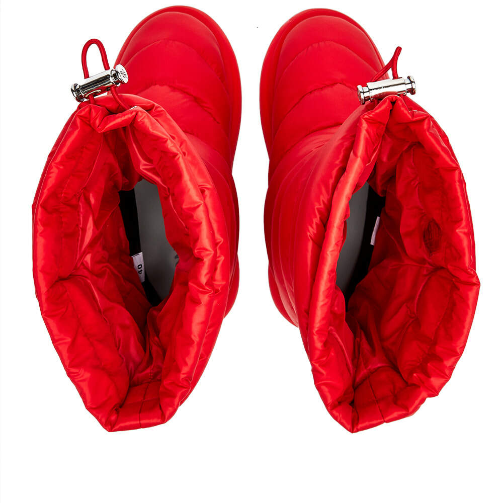 【大人気！】MONCLER☆エレガントピンクナイロンボートハット モンクレール Busta Piumino クラッチバッグ ポーチ ナイロン