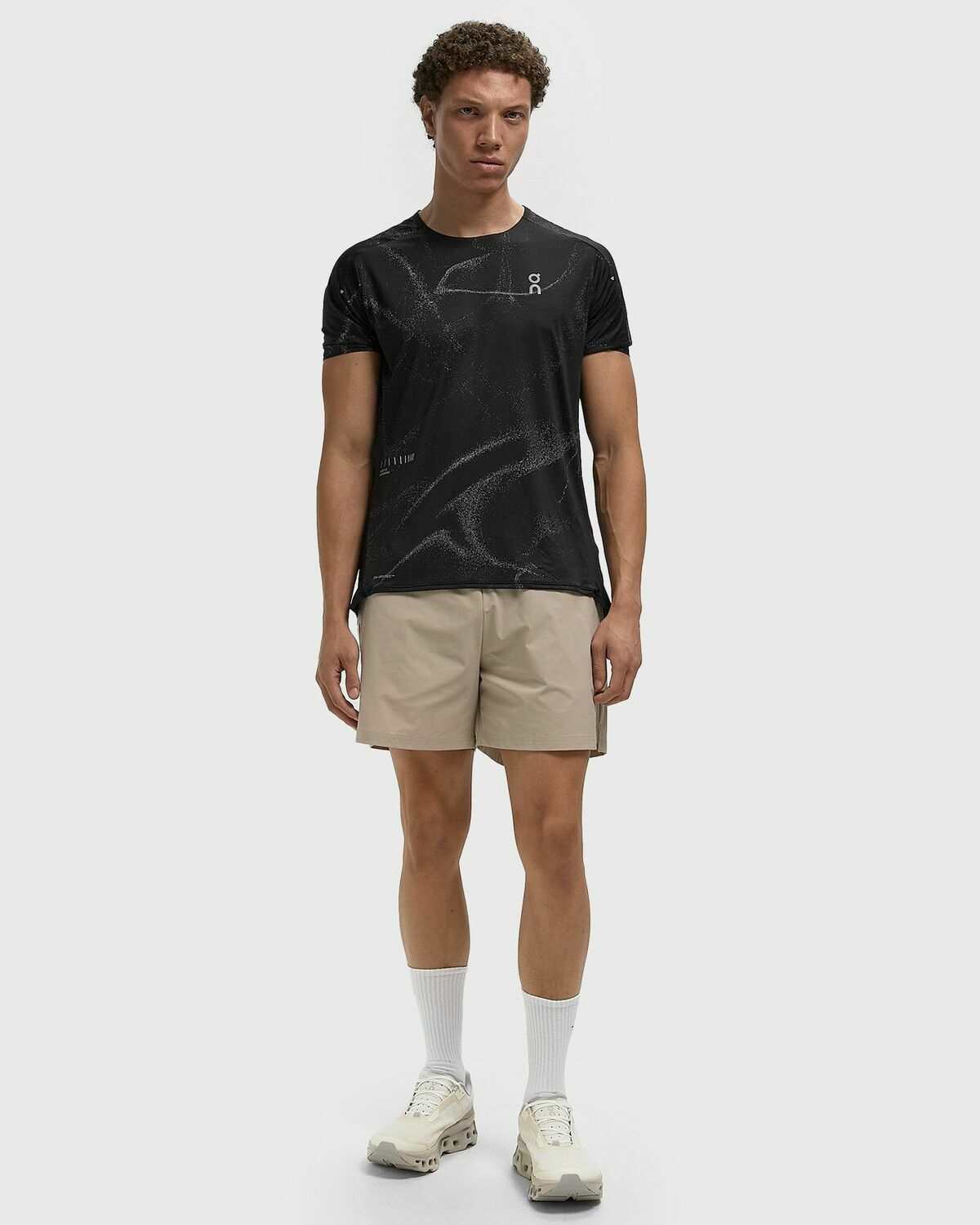 ON Performance-T Lumos Black Mens Shortsleefe