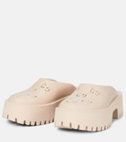 Gucci - GG rubber clogs