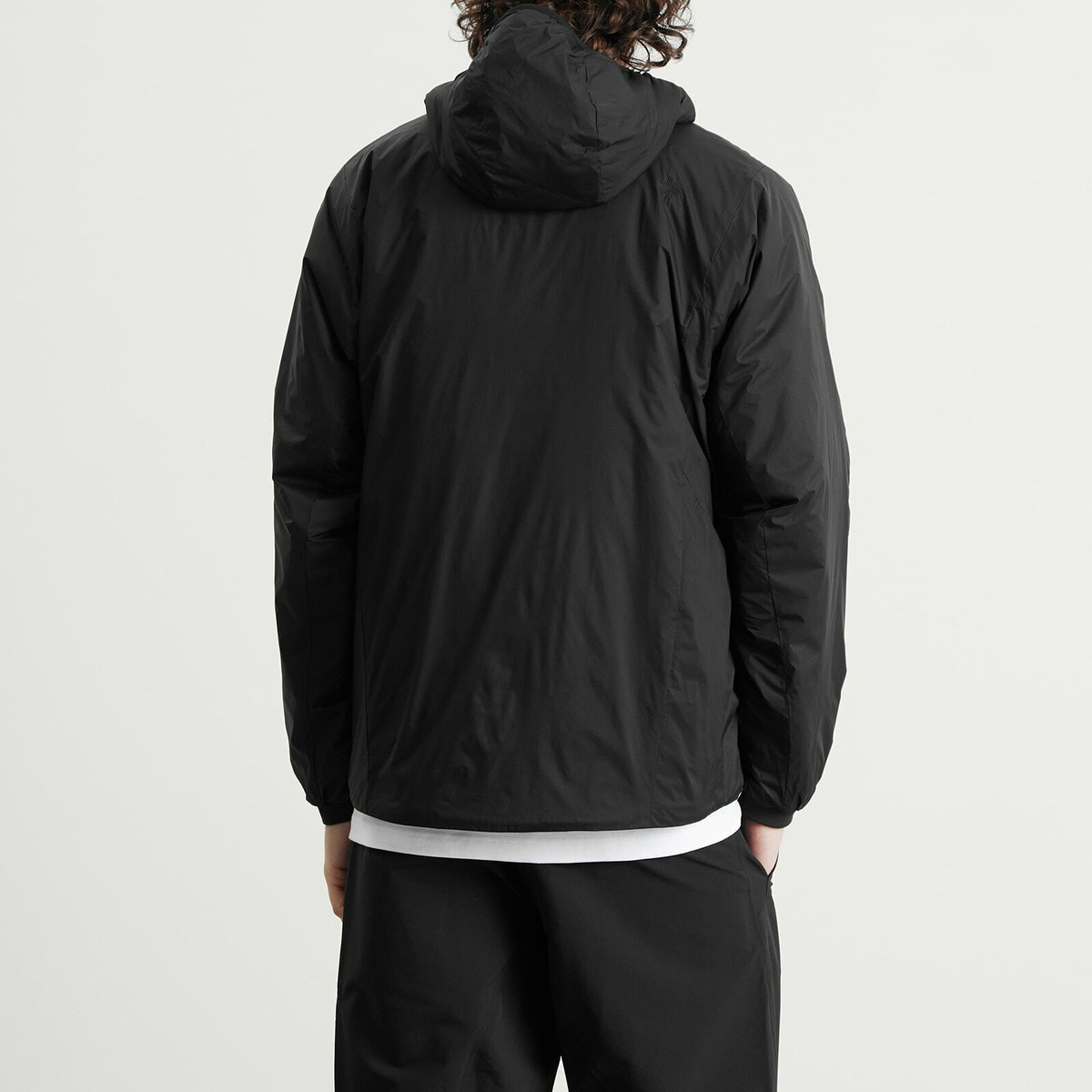 Goldwin Men's PERTEX QUANTUM Padded Warm Jacket in Black