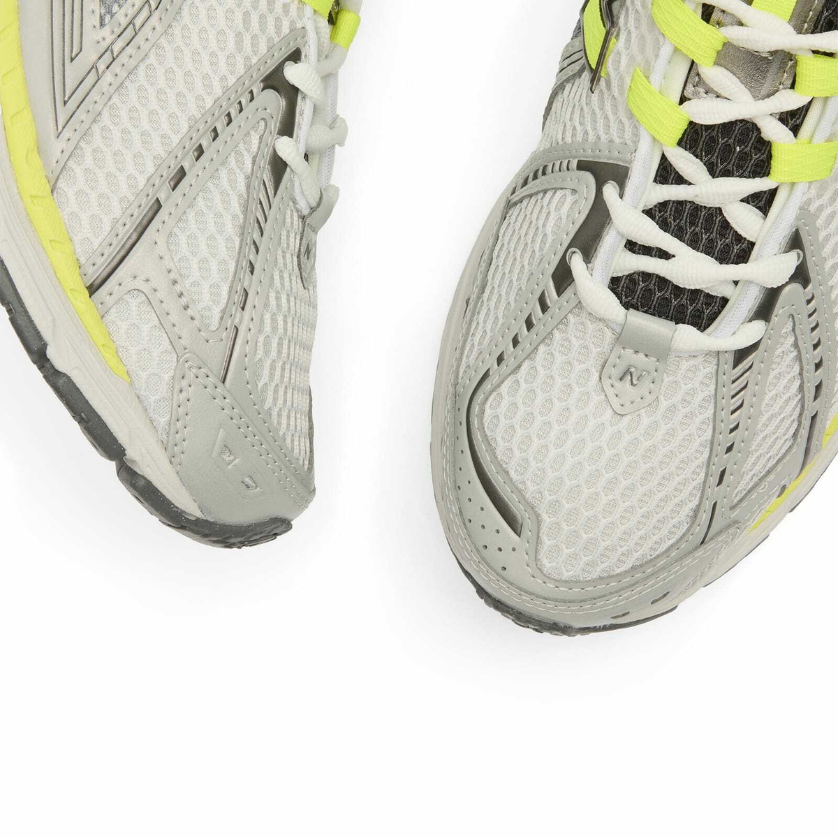 New Balance 1906 Sneaker in Light Silver Metallic/Alkaline Green