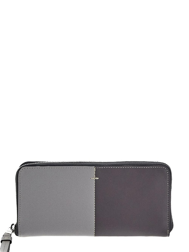 Photo: Tod's Leather Wallet