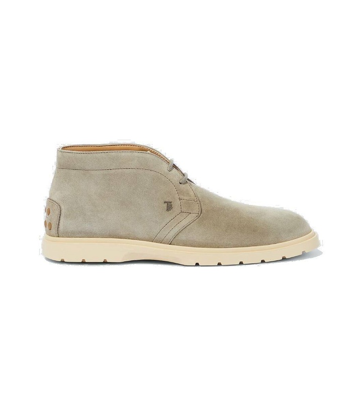 Photo: Tod's Suede desert boots