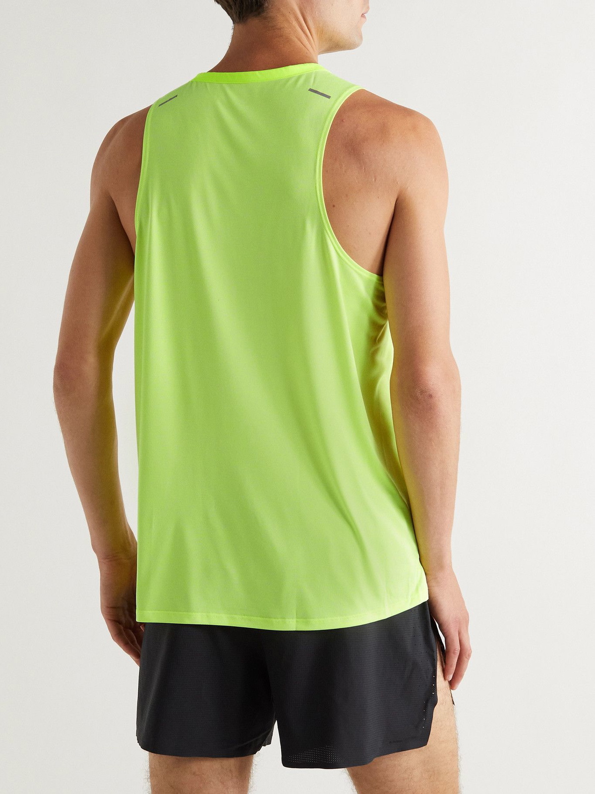 Nike Men's Dri-Fit Run Division Rise 365 Running Tank Top, Medium, Oil Green