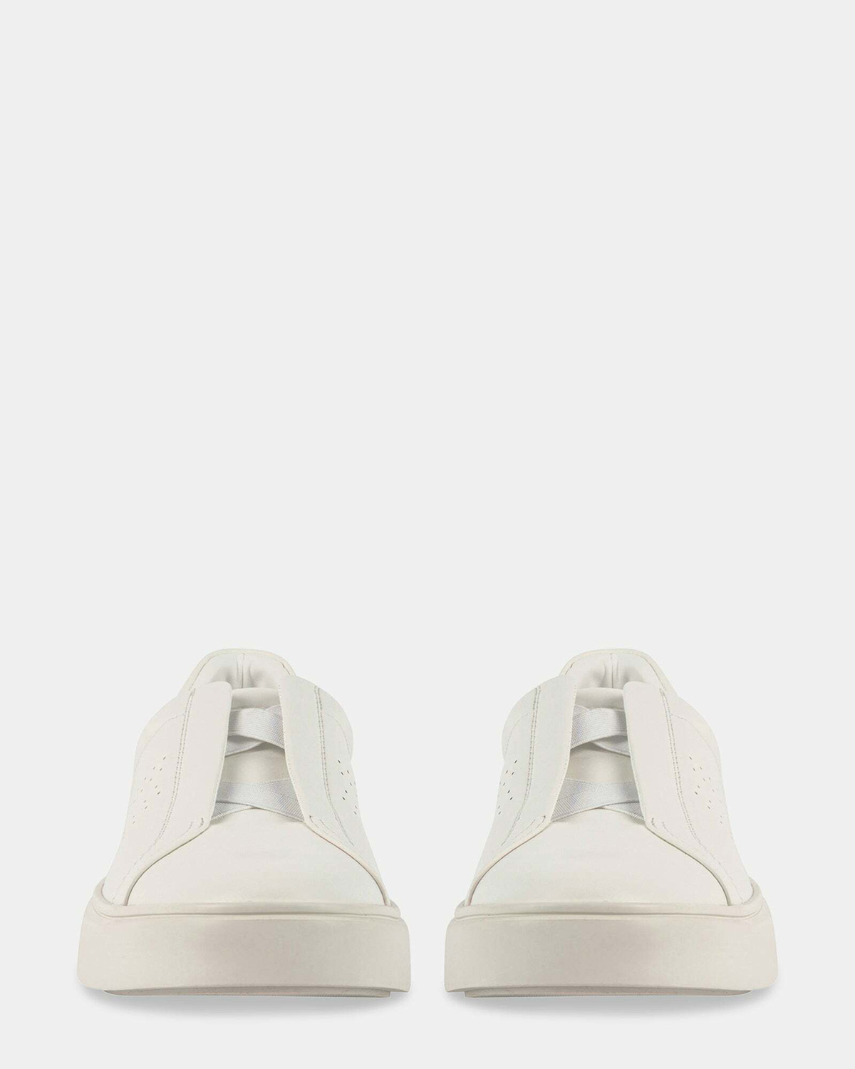 Steve Madden Ziggyy Casual Shoes in White