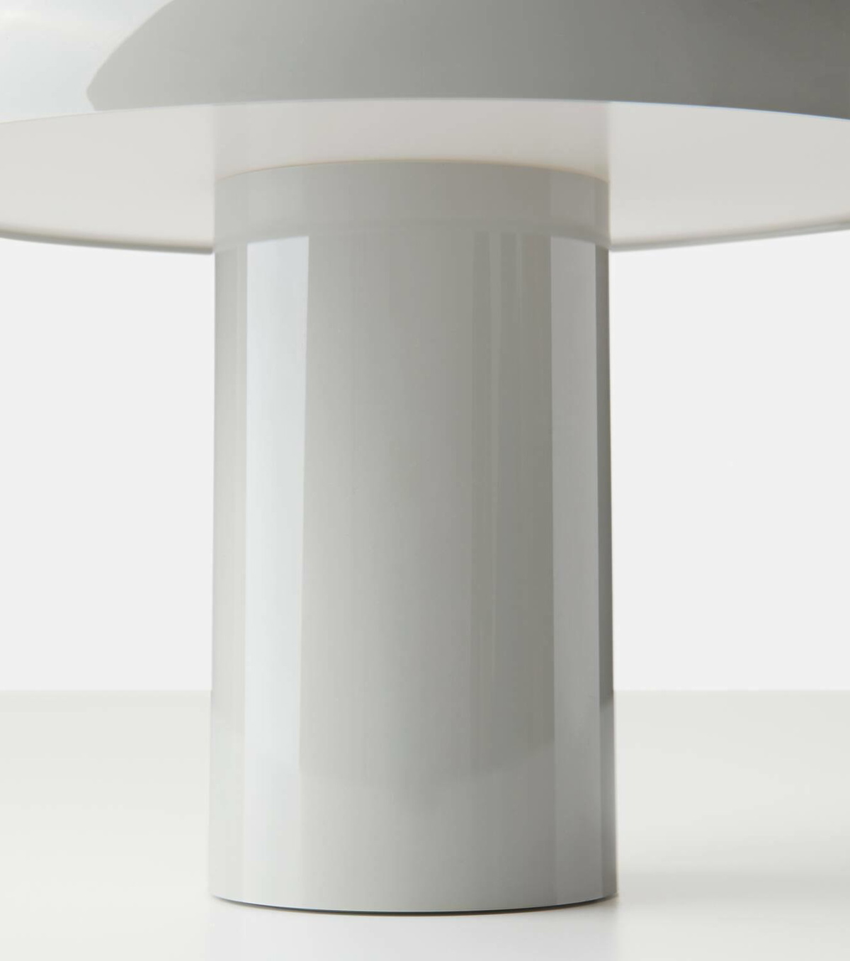 Hay Pao portable desk lamp