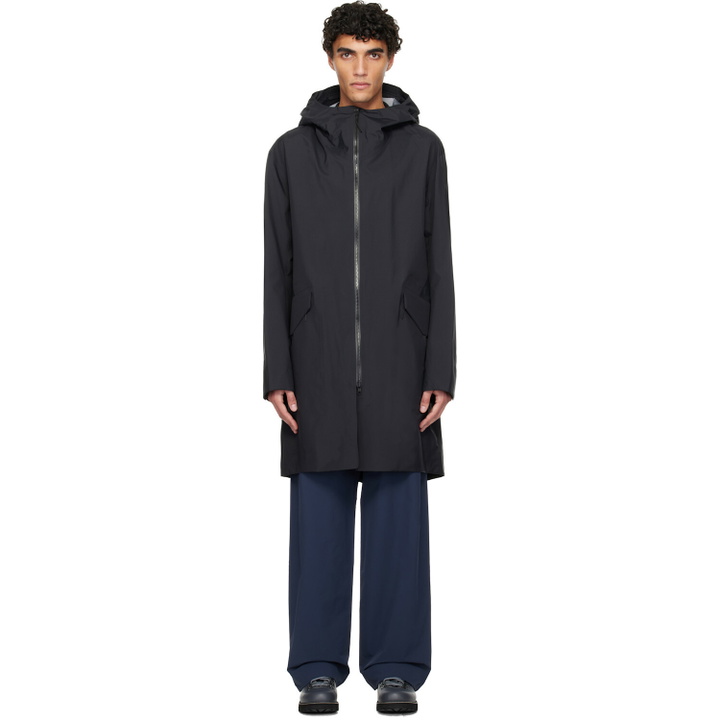 Photo: Veilance Black Monitor Coat