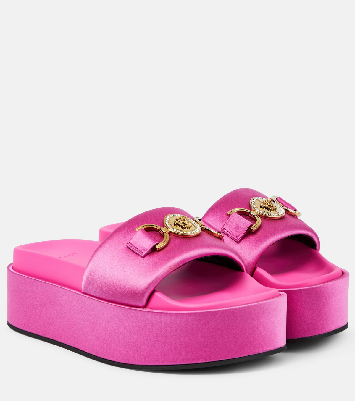 【関税込み】Versace タン Medusa Biggie ドライビングシューズ Versaceのタン Medusa Biggie ドライビングシューズがセール中