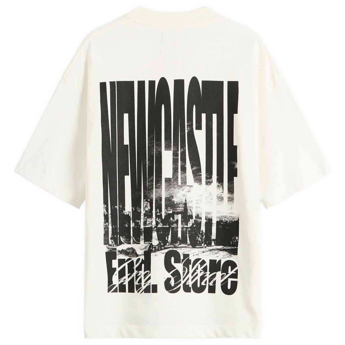 END. Newcastle T-Shirt in Ecru